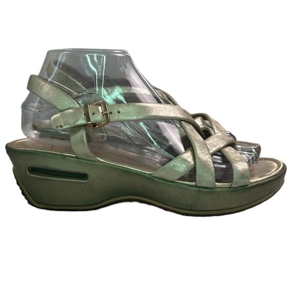Cole Haan Regina w/Nike Air Insoles LeatherPlatform Gold Metallic Sandals SZ 8B - Picture 1 of 15
